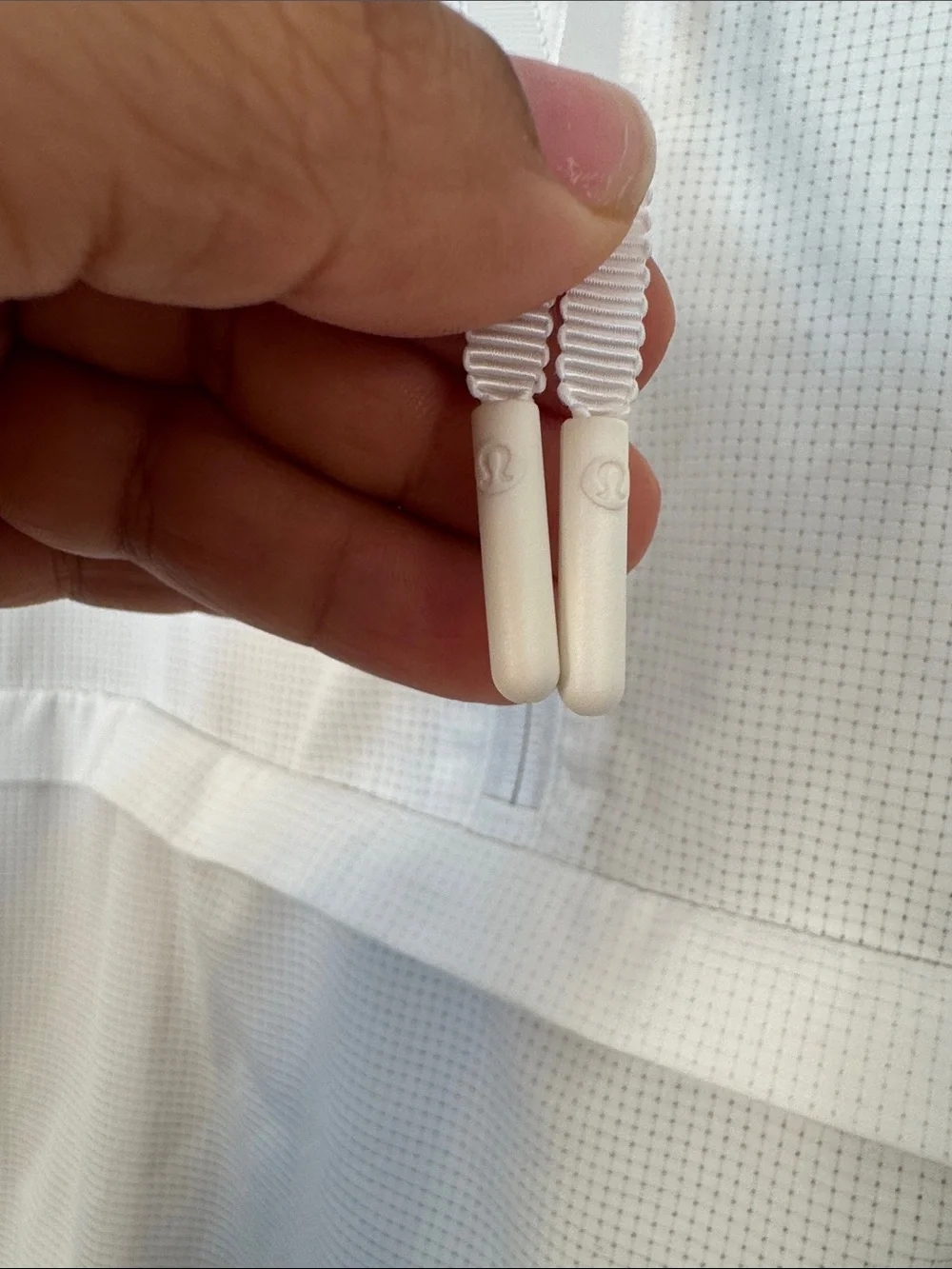 lululemon White Lightweight pack light 1/2 zip pull over workout jacket